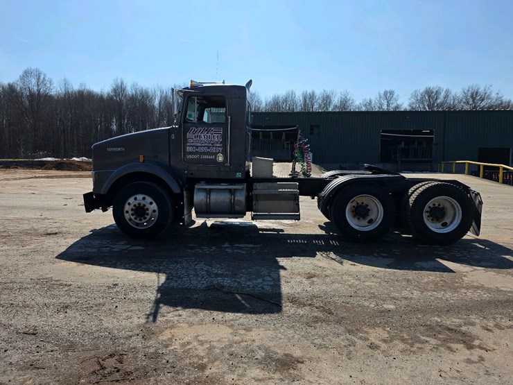 1993-kenworth-t800b-image-4