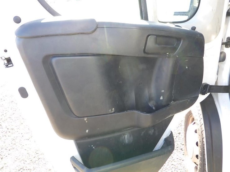 2021-dodge-1500-image-23