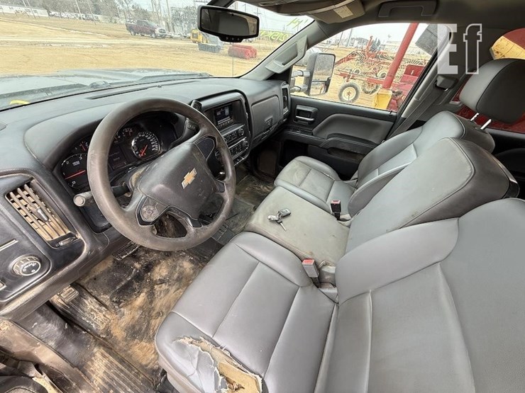 2014-chevrolet-3500hd-image-10