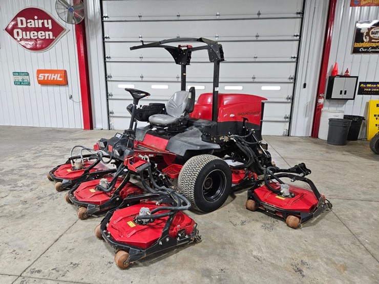 toro-groundsmaster-4700d-image-1