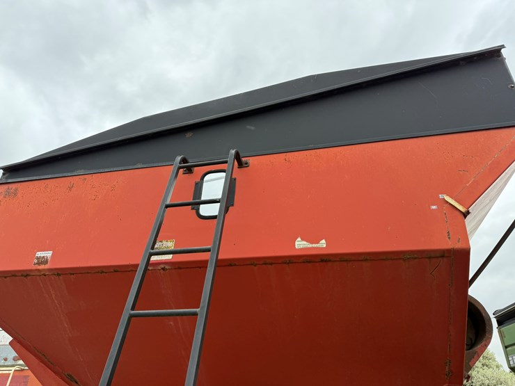 unverferth-8000-image-9