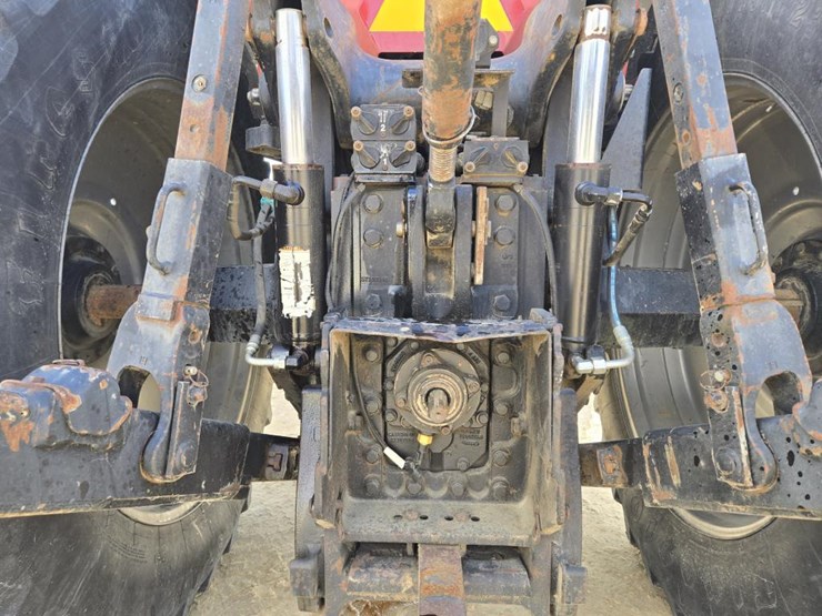 case-ih-mx180-image-10