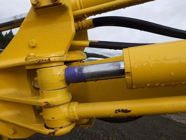 komatsu-pc12uu-image-15