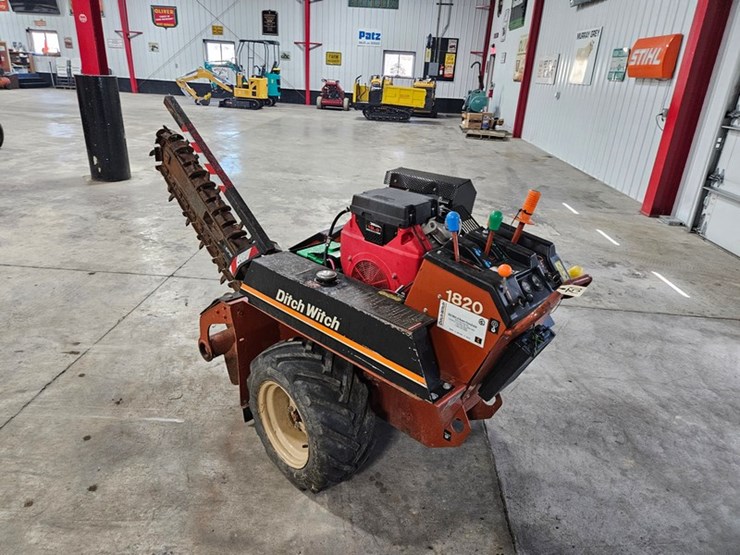 ditch-witch-1820-image-3