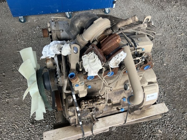 2025-john-deere-7-image-5