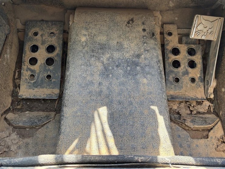 2018-bobcat-s550-image-35