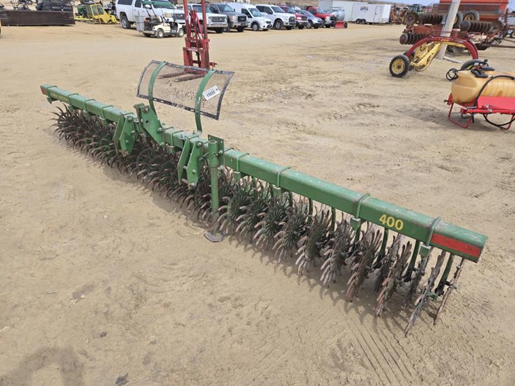 john-deere-400-image-1