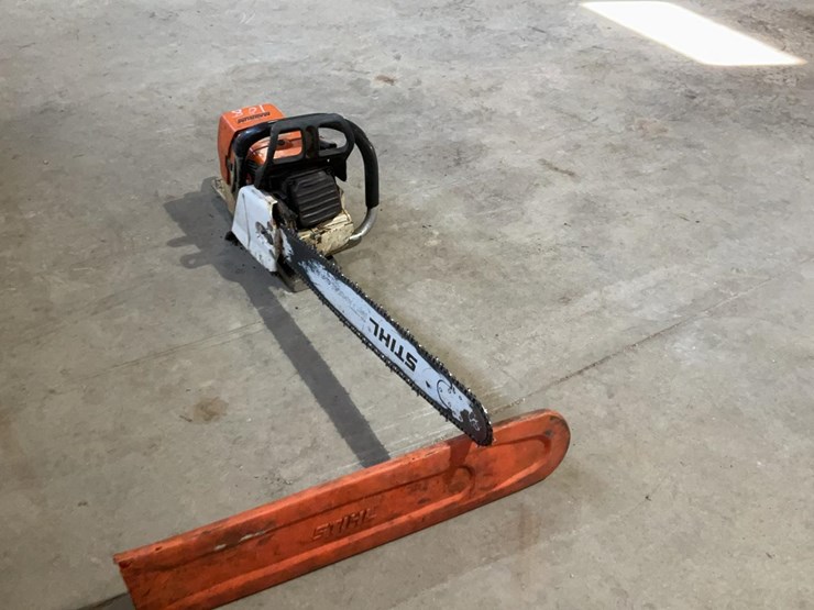 #108-•-stihl-magnum-ms460-chainsaw-image-4