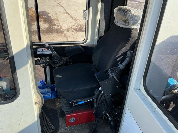 2017-hood-28000-image-19