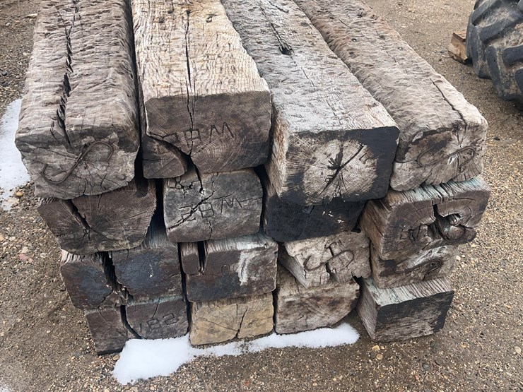 16-railroad-ties-image-3