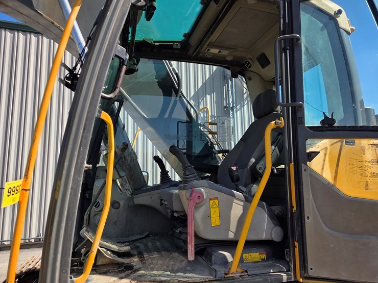 volvo-ec210cl-image-61