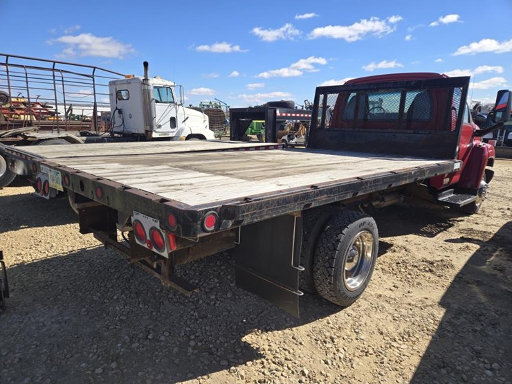 2003-gmc-topkick-image-9