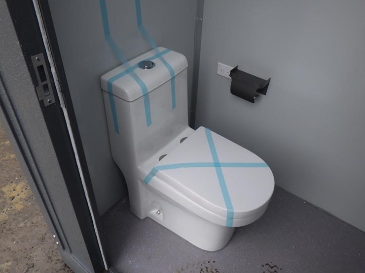 single-stall-portable-toilet-image-10