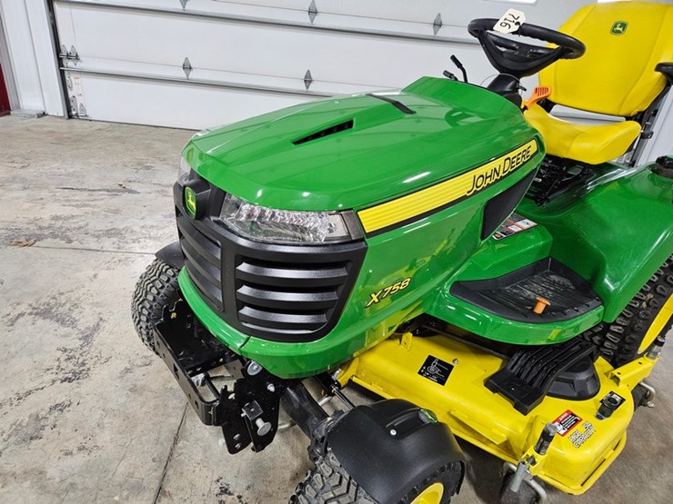 2020-john-deere-x758-image-40