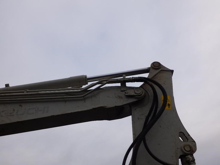 takeuchi-tb290-image-30