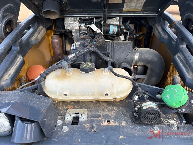 2023-deere-325g-image-9