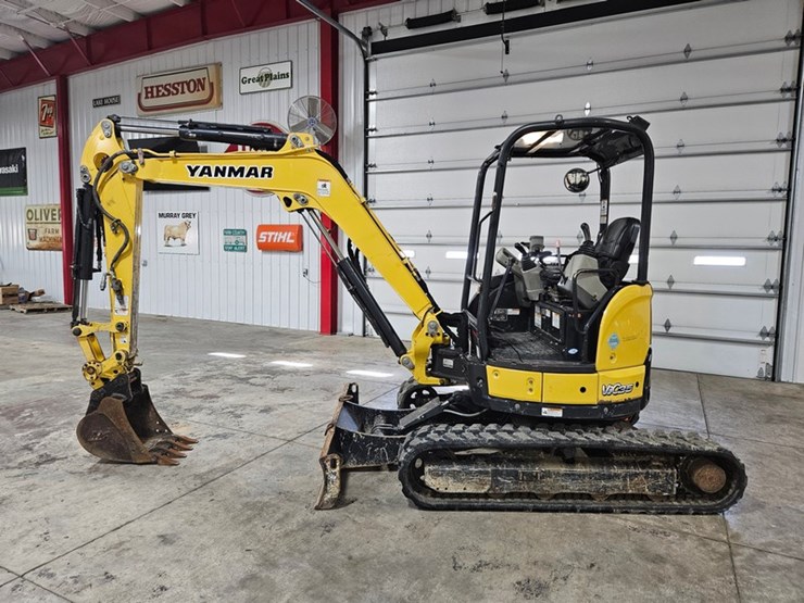 #686-•-yanmar-vic35-mini-excavator-image-2