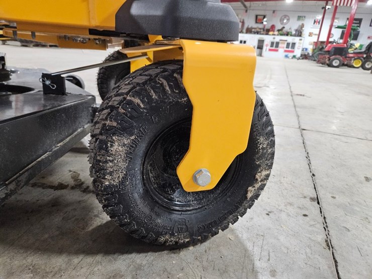 #699-•-2024-cub-cadet-ultima-zts2-zero-turn-mower-image-31