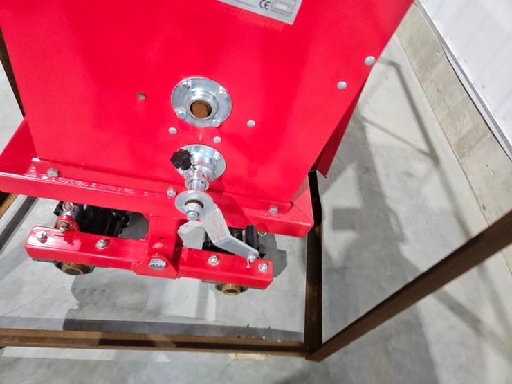 #661-•-2025-agt-stsd10-64"-seeder-image-22