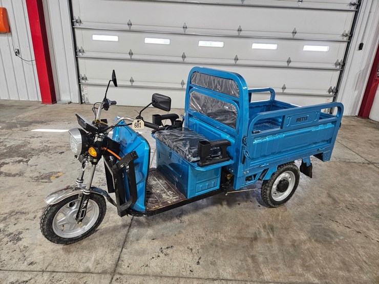 #681-•-2026-iret-13-electric-tricycle-image-1