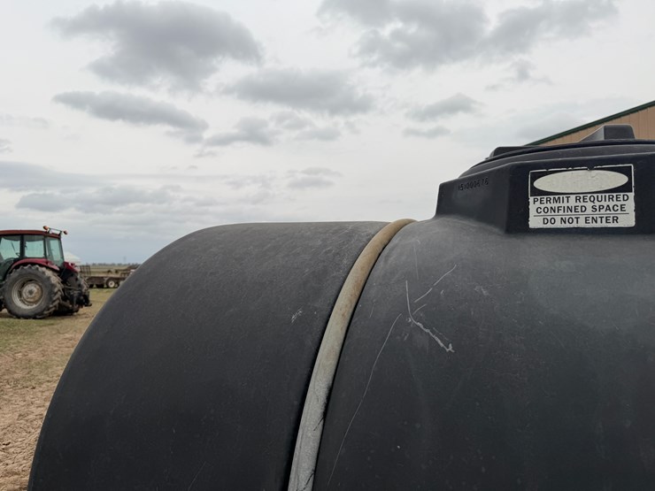 #41261-•-kbh-1000-gallon-fuel-wagon-image-26