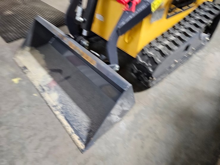 #690-•-2026-zjg-zj380-mini-skid-steer-image-9