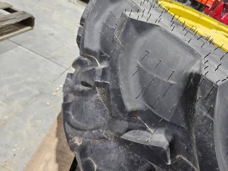 #710-•-galaxy-agri-trac-ii-tractor-tire-and-rim-set-image-12