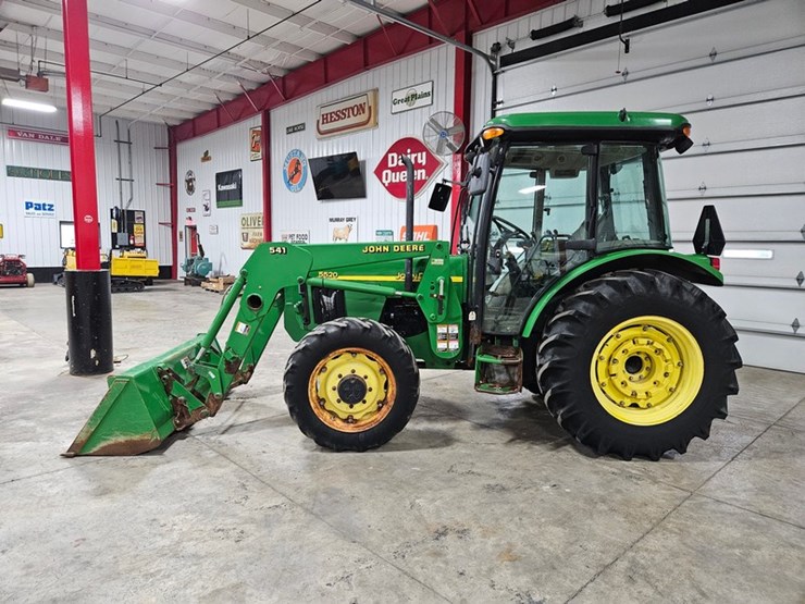 john-deere-5520-image-2