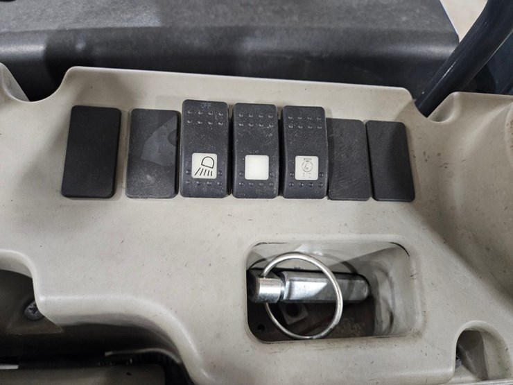 #686-•-yanmar-vic35-mini-excavator-image-27