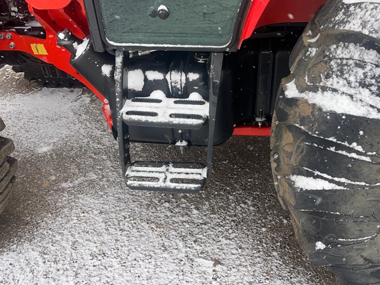 kioti-rx8320-power-shuttle-tractor-with-loader-image-28