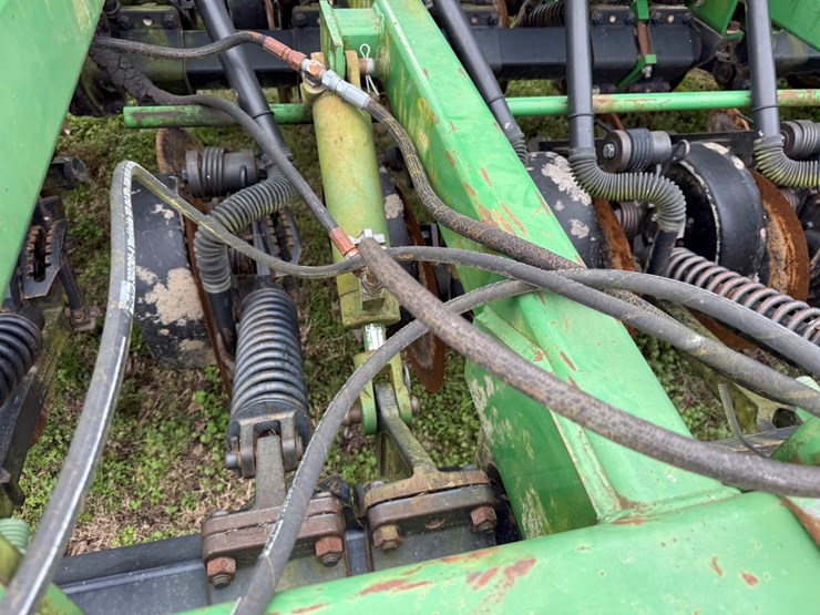 john-deere-1560-image-63