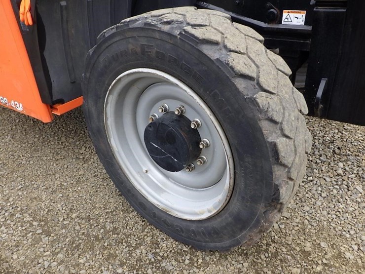 2013-jlg-g9-43a-image-17