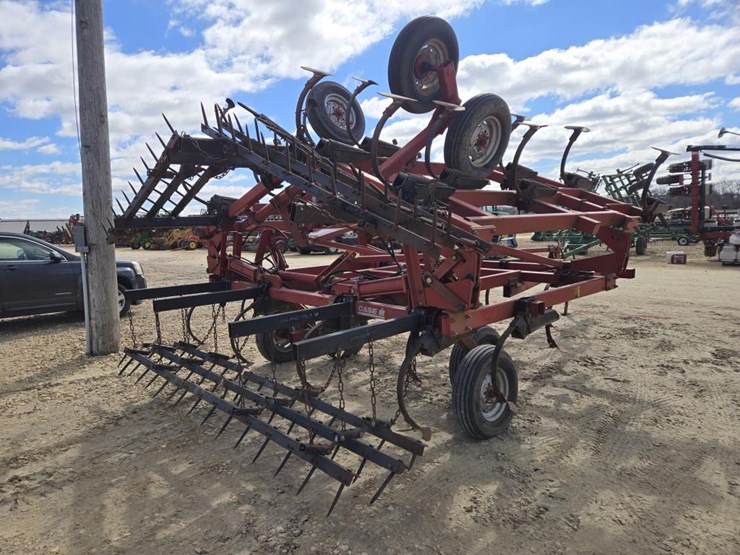case-ih-4300-image-12