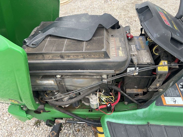 john-deere-345-image-30