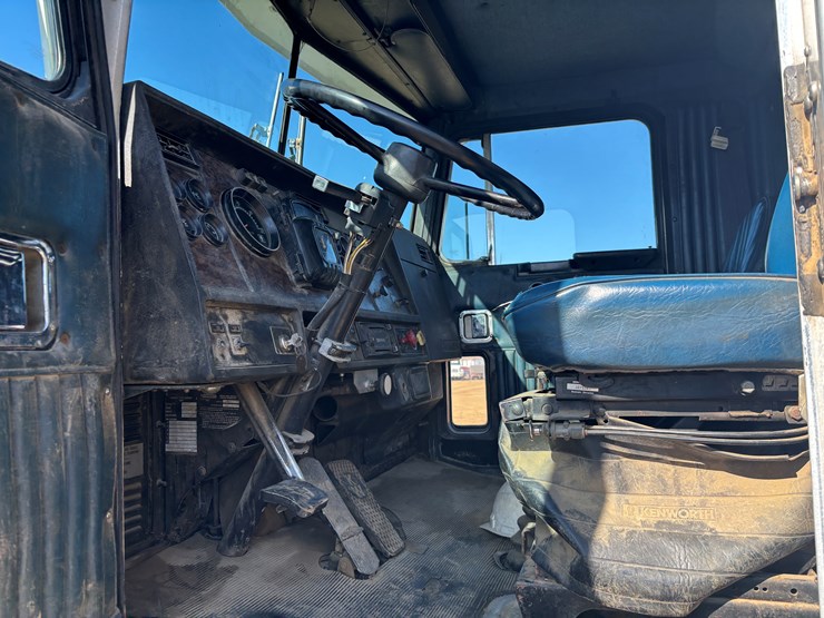 1990-kenworth-t880-image-39