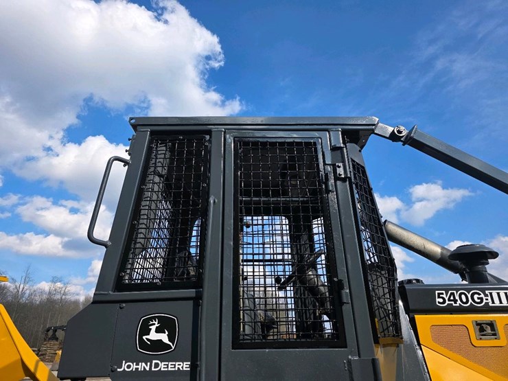 2003-deere-540g-iii-image-49