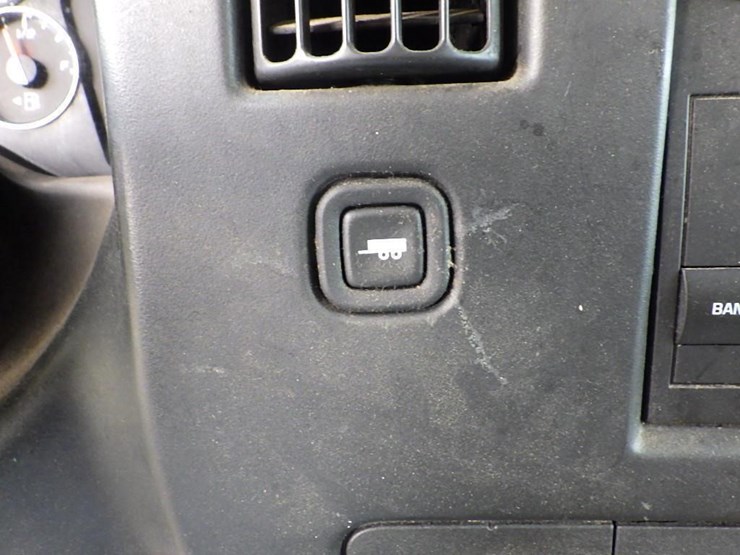 2014-gmc-savana-11'-s/a-cargo-van-image-33