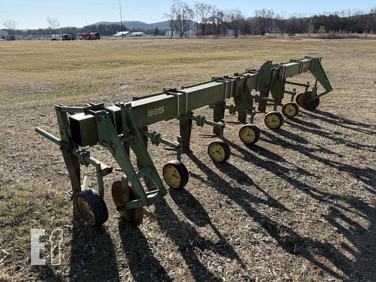 john-deere-885-image-2