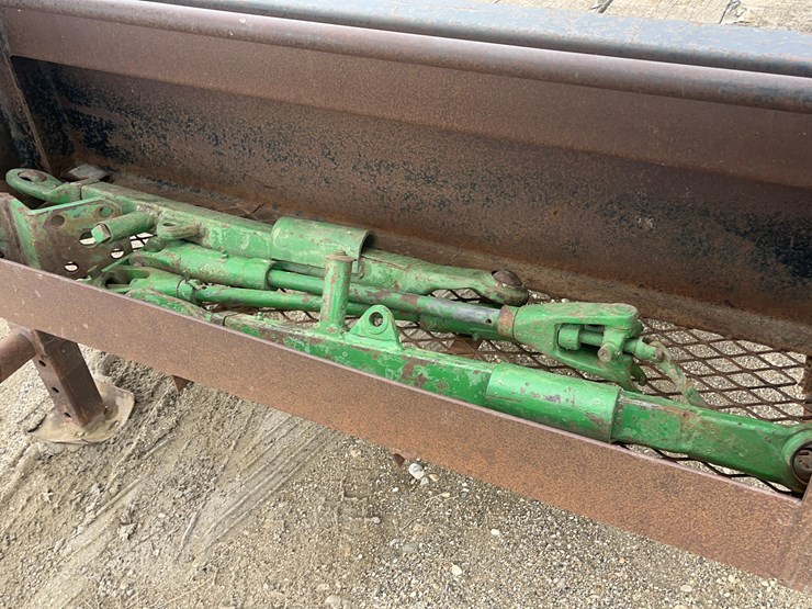 john-deere-3020-image-16