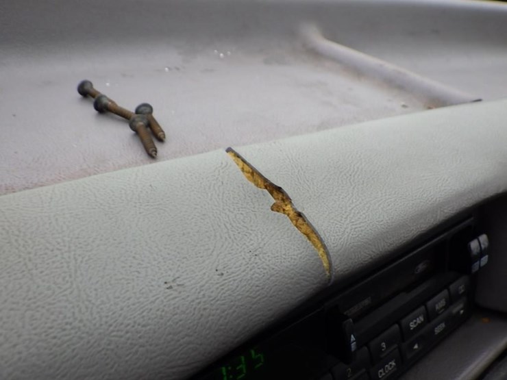 1997-ford-f250-image-30