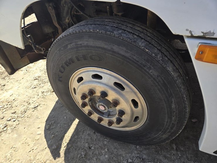 #212-•-1994-freightliner-semi-tractor-image-16