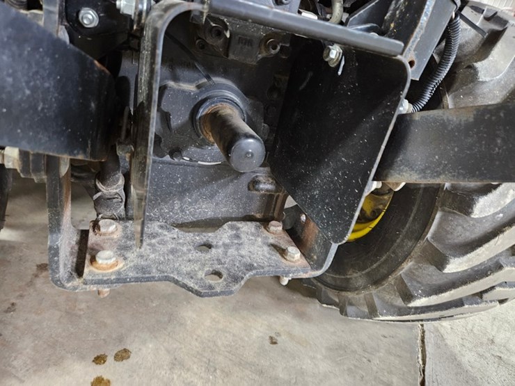 2018-john-deere-1025r-image-21