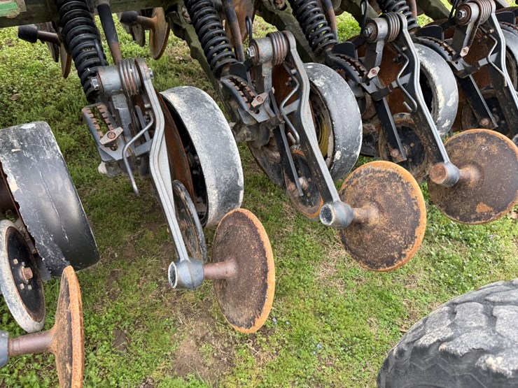 john-deere-1560-image-27