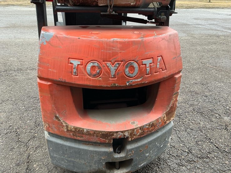 toyota-7fgcu25-image-30