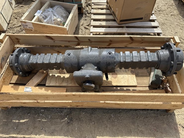 #5-•-new---new-holland-l5b-wheel-loader-axle-image-3