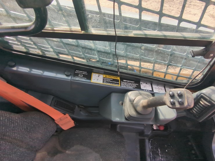 2016-deere-333g-image-12