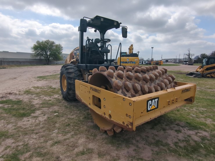 2019-caterpillar-cp56-image-3