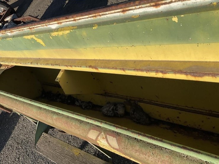 john-deere-8300-image-11