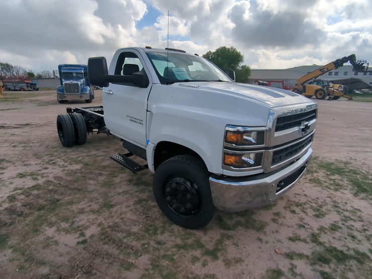 chevrolet-6500-image-3