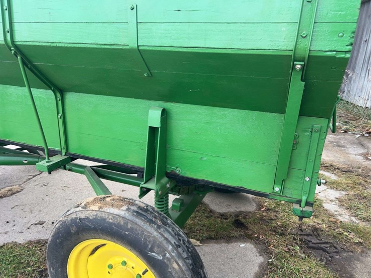 john-deere-flare-box-and-running-gear-image-30